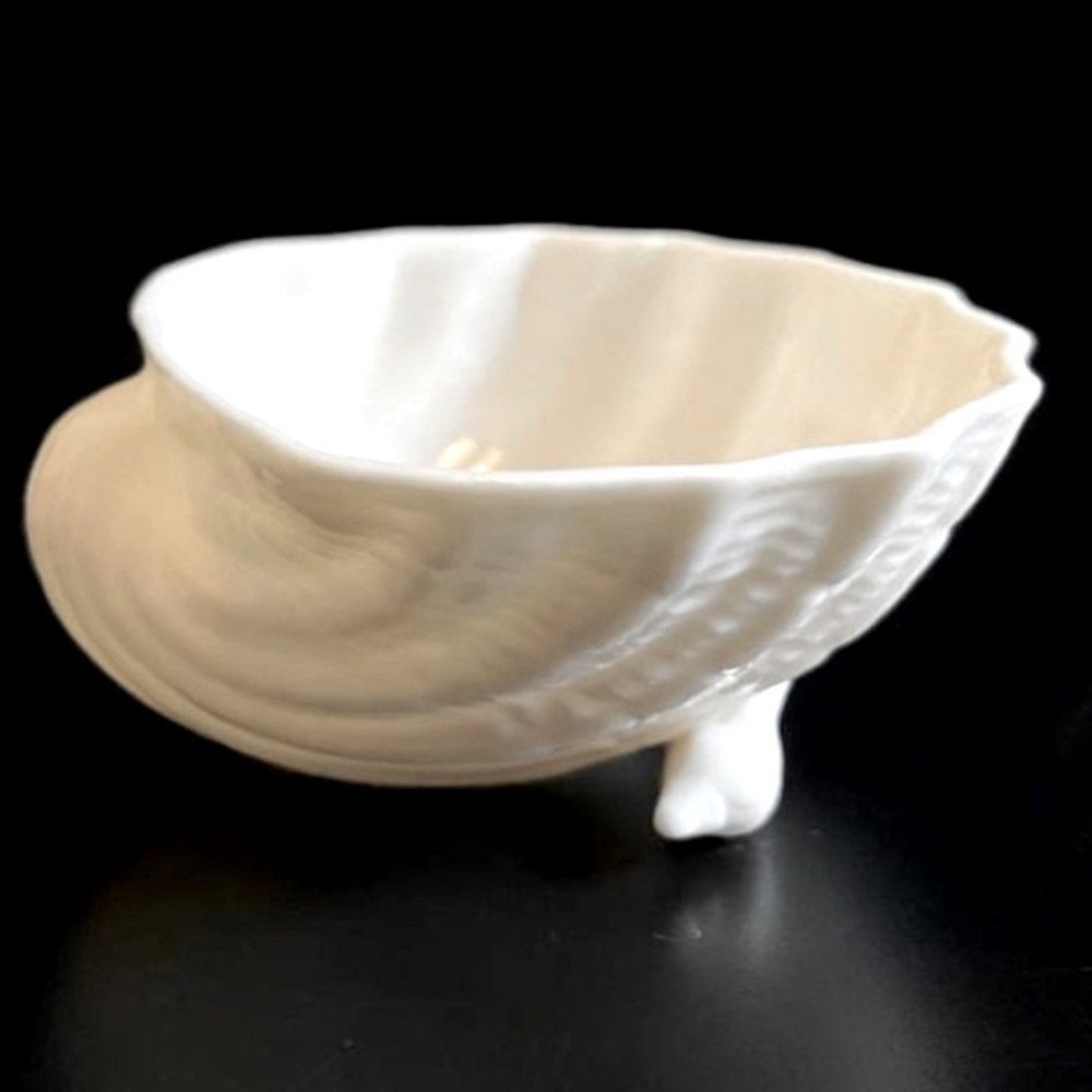 Vintage Belleek Mini Shell Trinket Dish Ireland